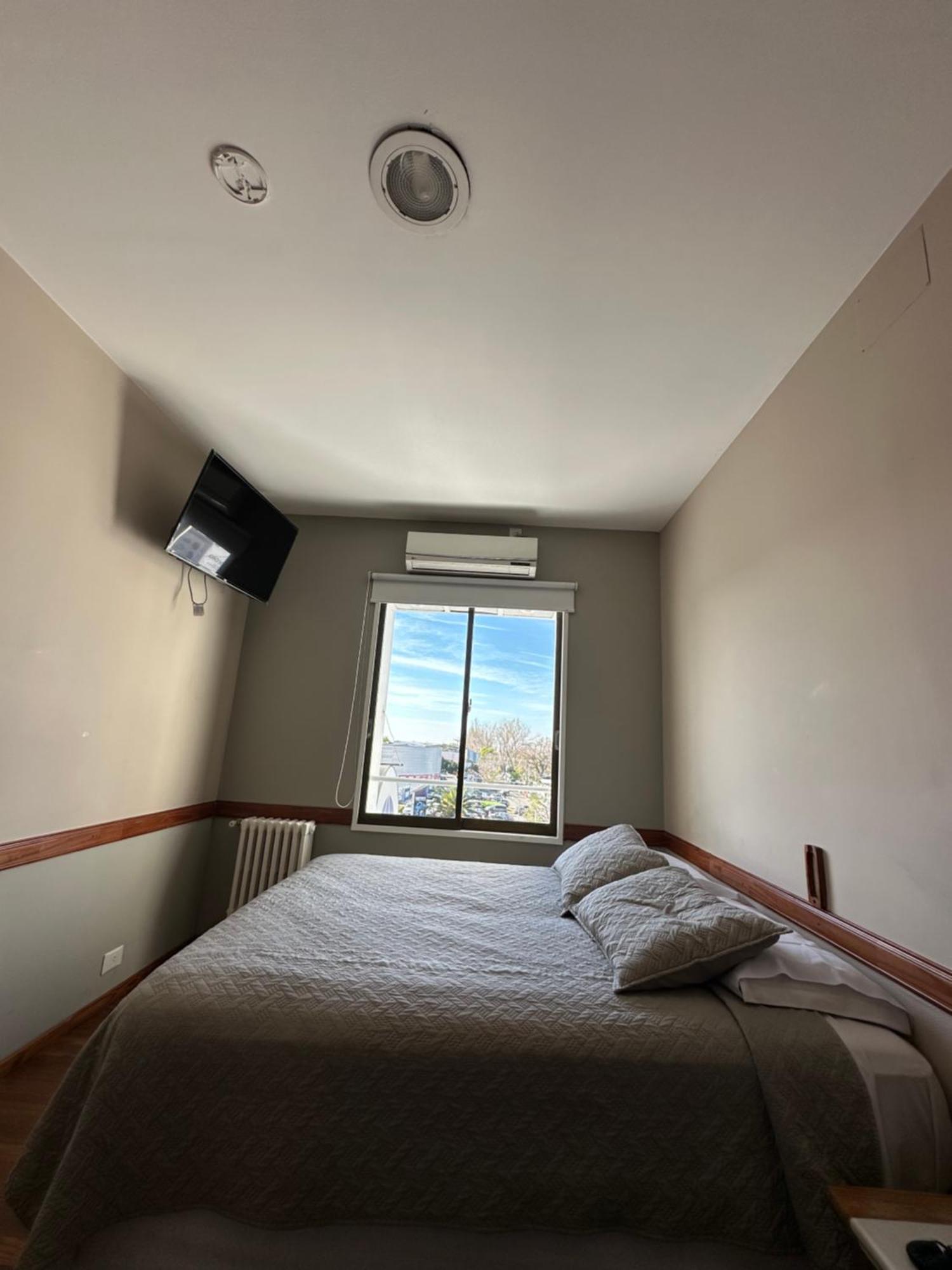 Hotel Vicente Lopez 3*