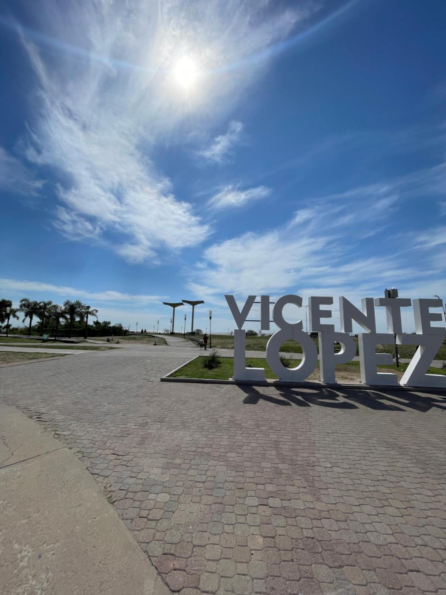 Hotel Vicente Lopez Hotel
